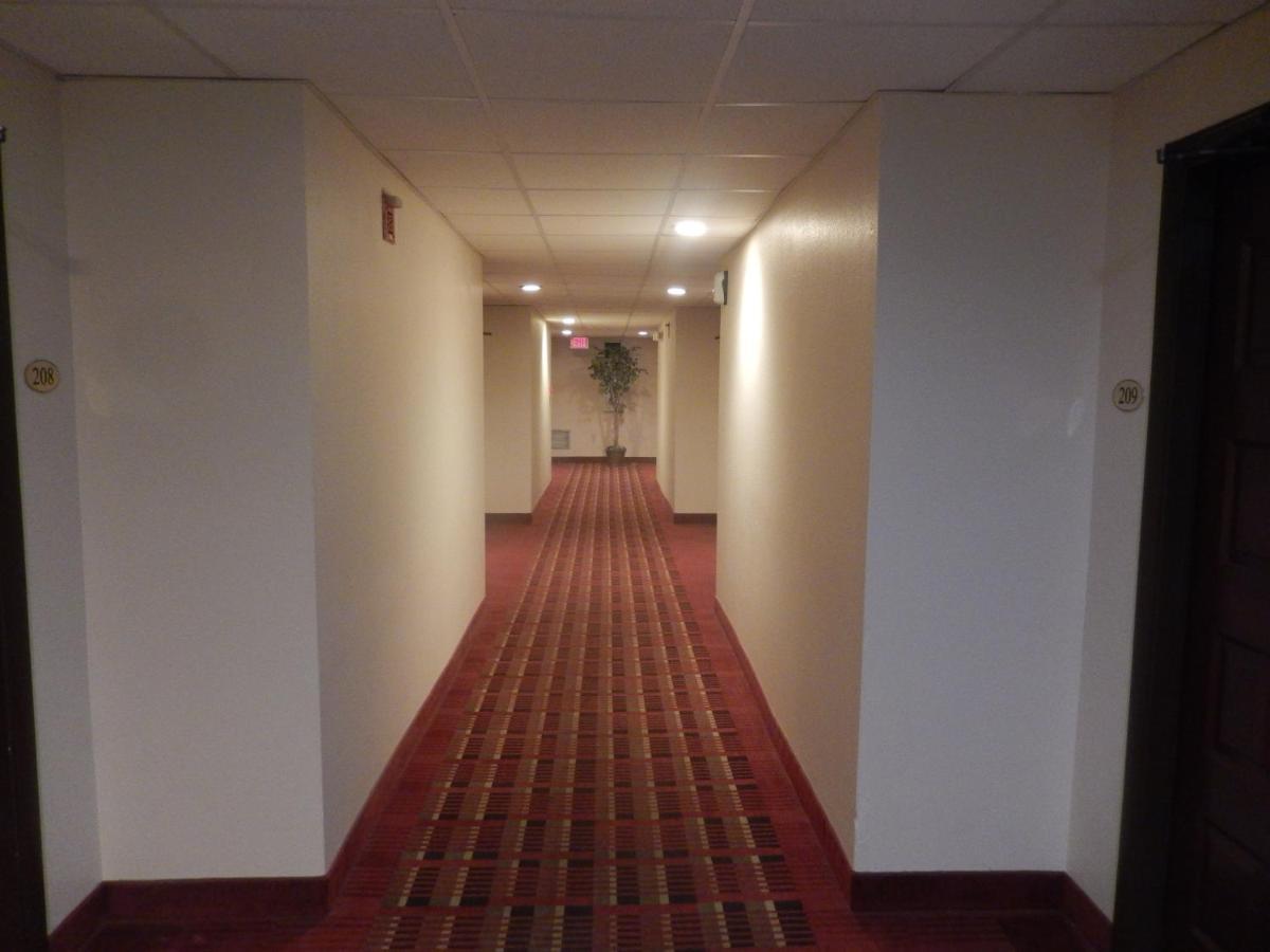 Red Roof Inn Harrisonburg - University Area Exterior foto